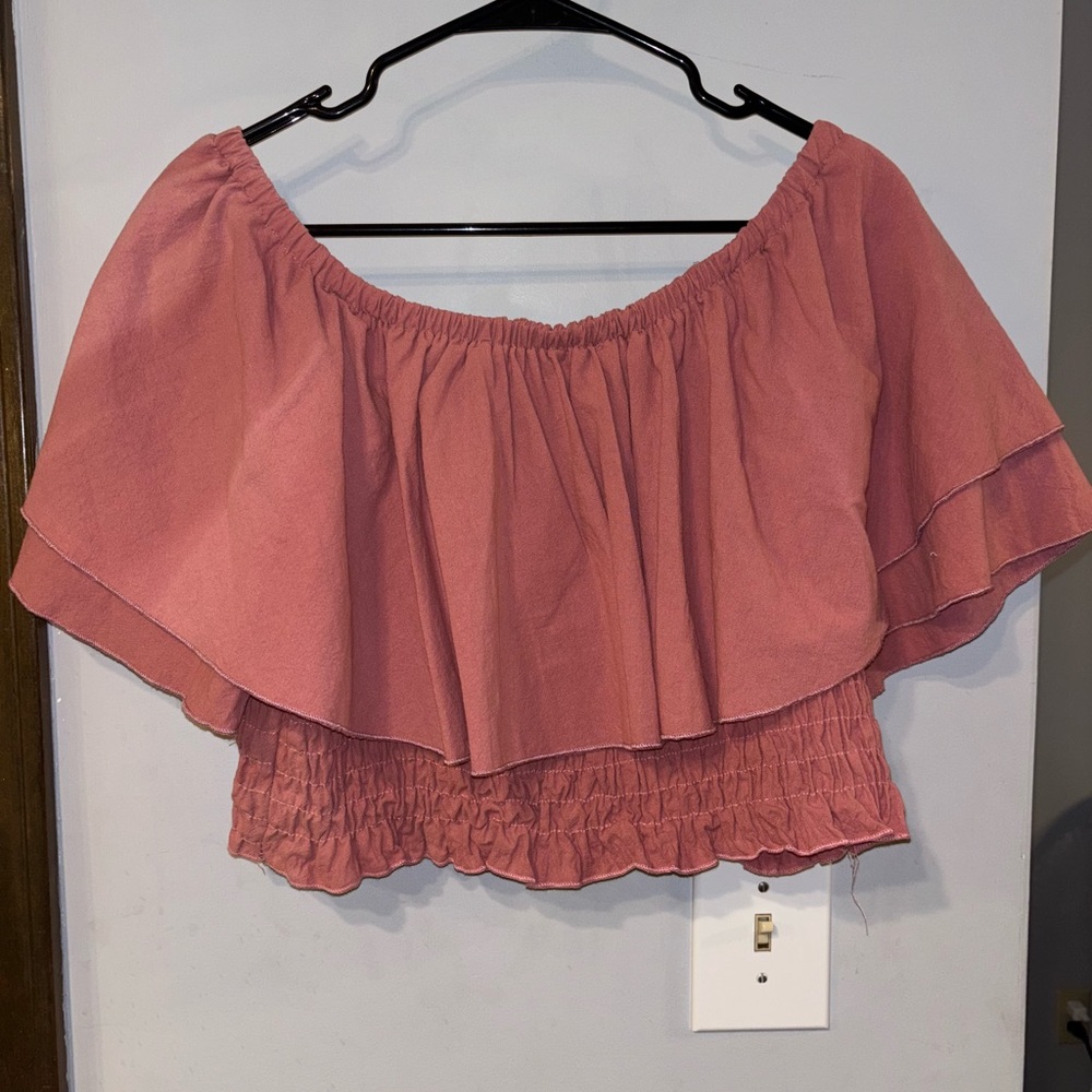 Off the Should Cropped Blouse in Salmon